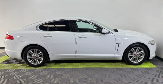 2014 Jaguar Xf