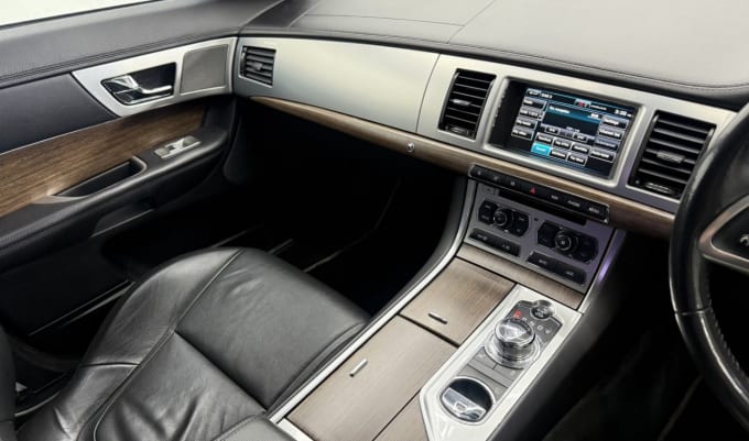 2014 Jaguar Xf