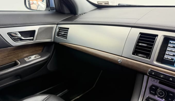 2014 Jaguar Xf