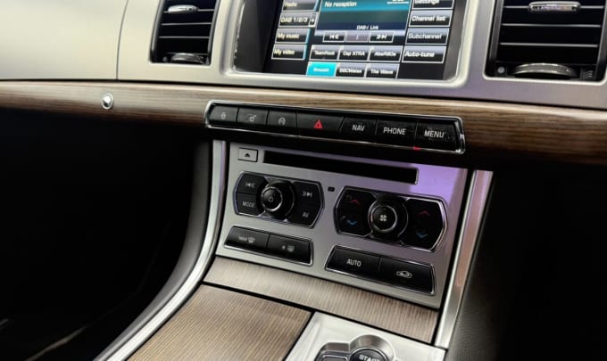 2014 Jaguar Xf