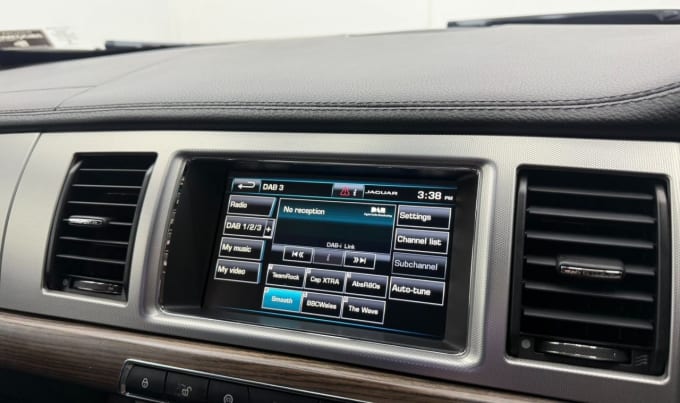 2014 Jaguar Xf