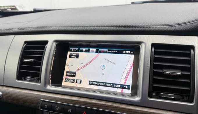 2014 Jaguar Xf