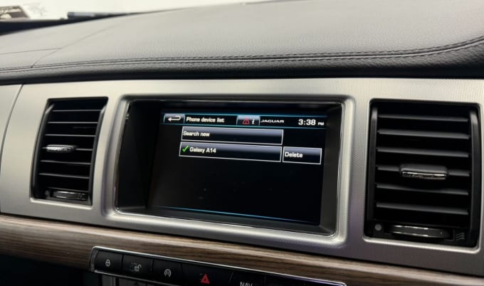 2014 Jaguar Xf