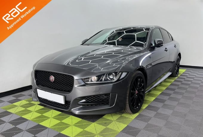2017 Jaguar Xe