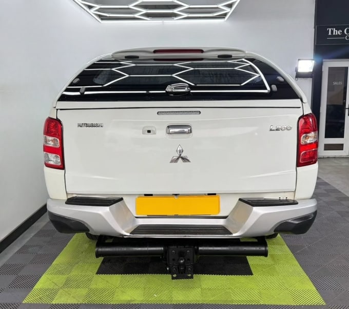 2017 Mitsubishi L200