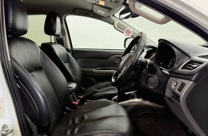 2017 Mitsubishi L200