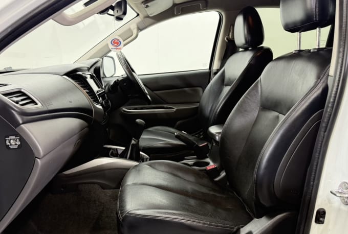 2017 Mitsubishi L200