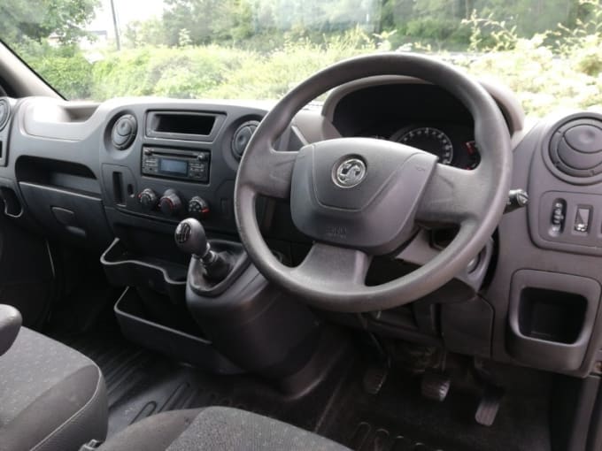 2015 Vauxhall Movano