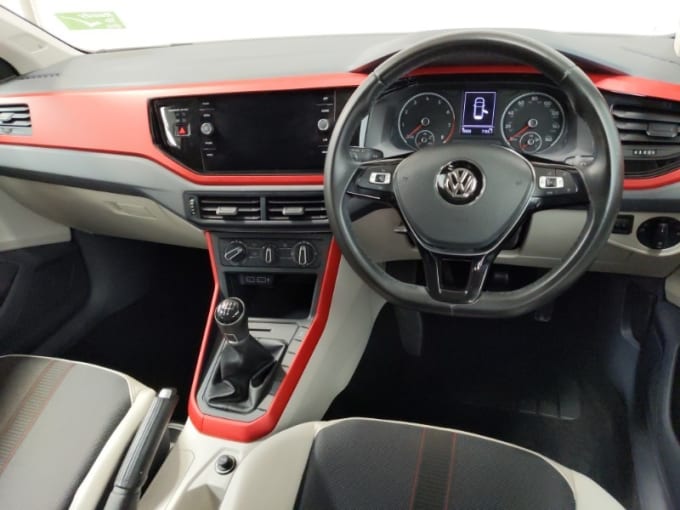 2018 Volkswagen Polo