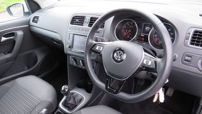 2015 Volkswagen Polo