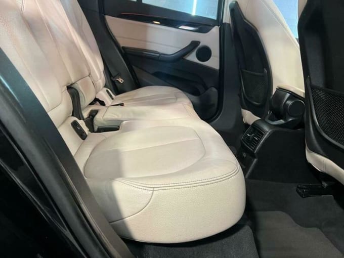 2025 BMW X1