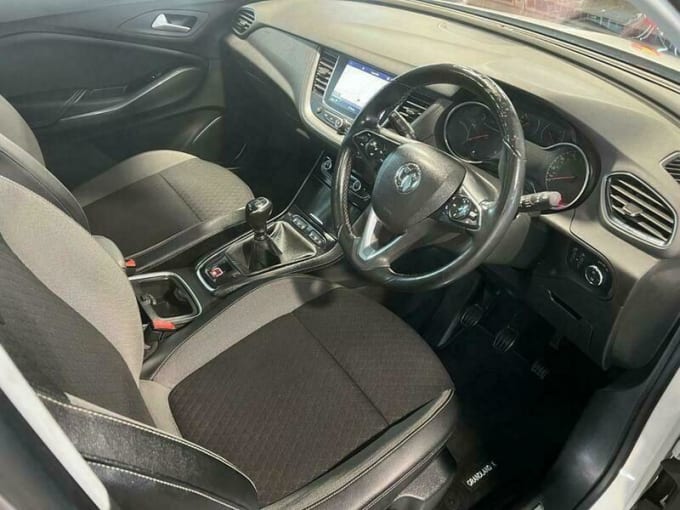 2025 Vauxhall Grandland X