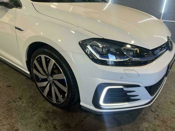 2025 Volkswagen Golf