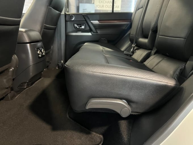 2025 Mitsubishi Shogun