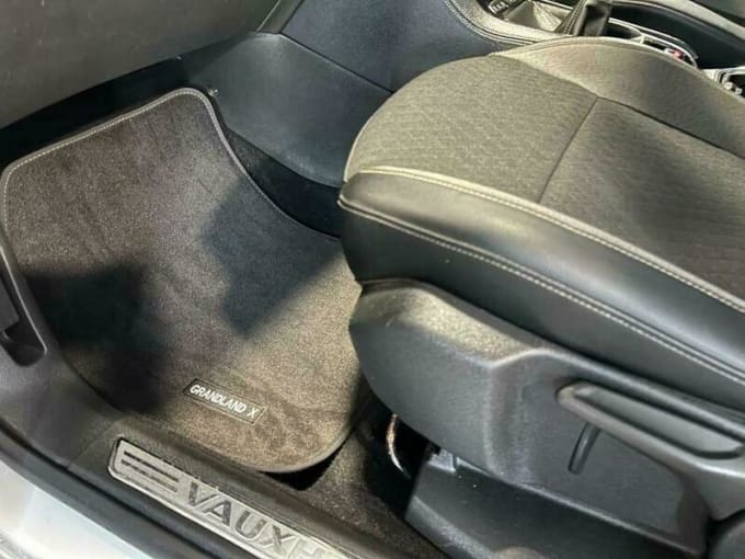 2025 Vauxhall Grandland X