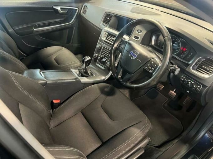 2025 Volvo S60