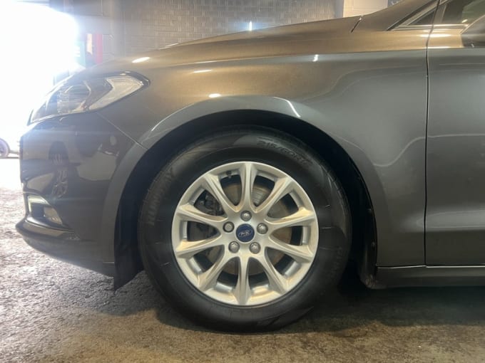 2025 Ford Mondeo