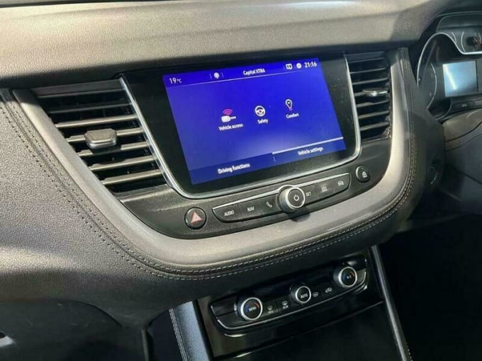 2025 Vauxhall Grandland X