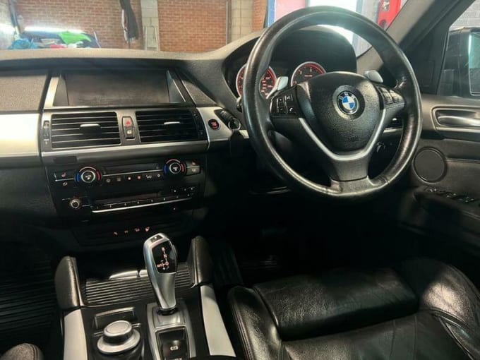 2025 BMW X6