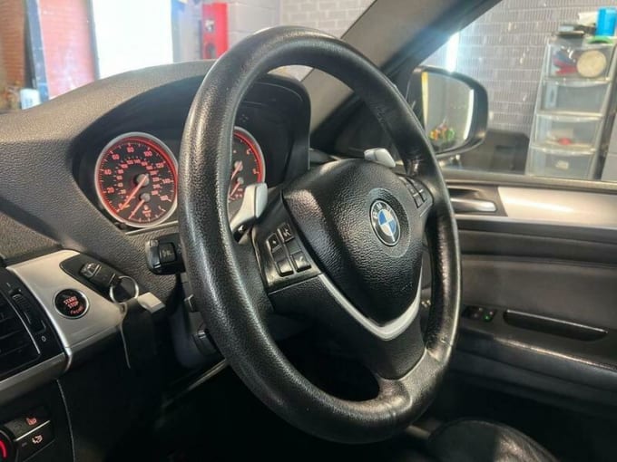 2025 BMW X6