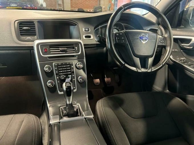 2025 Volvo S60