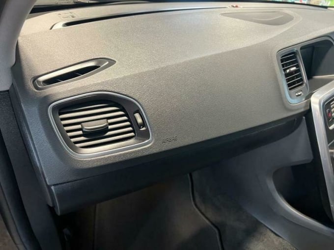 2025 Volvo S60
