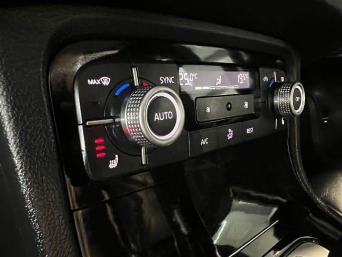2025 Volkswagen Touareg