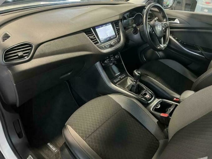 2025 Vauxhall Grandland X
