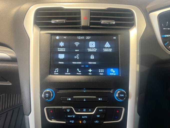 2025 Ford Mondeo