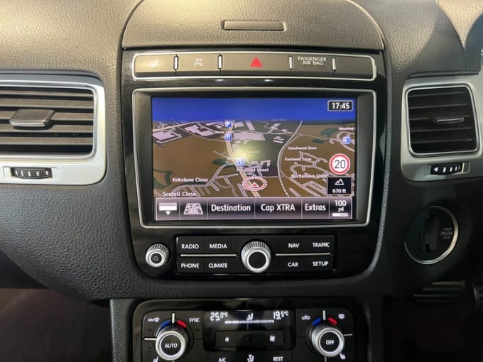 2025 Volkswagen Touareg