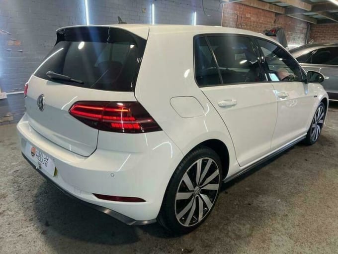 2025 Volkswagen Golf