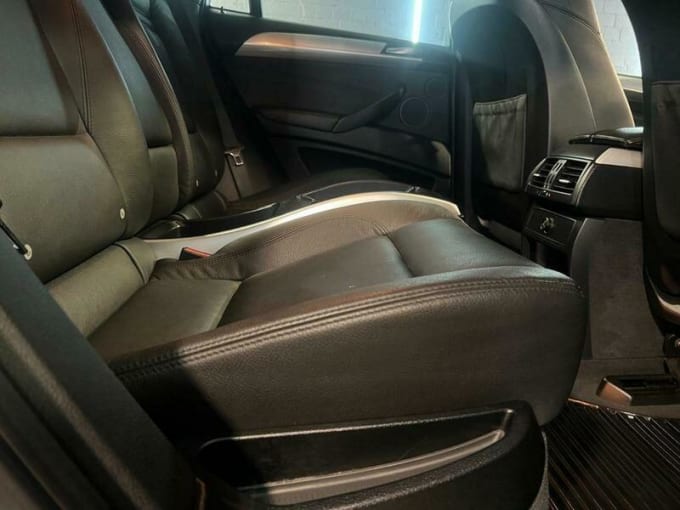 2025 BMW X6