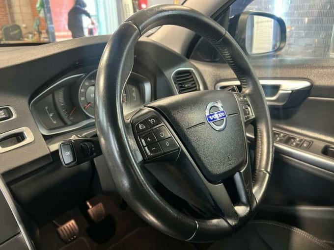 2025 Volvo S60