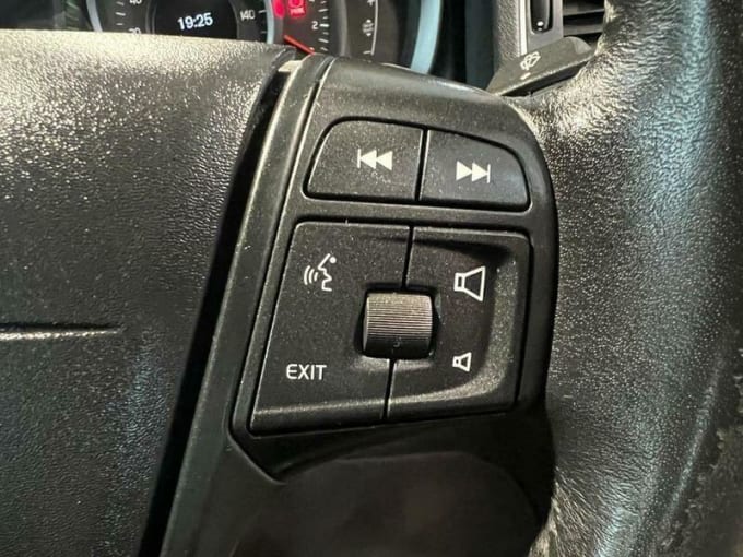 2025 Volvo S60