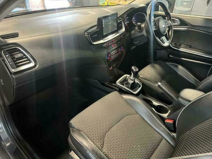2025 Kia Ceed