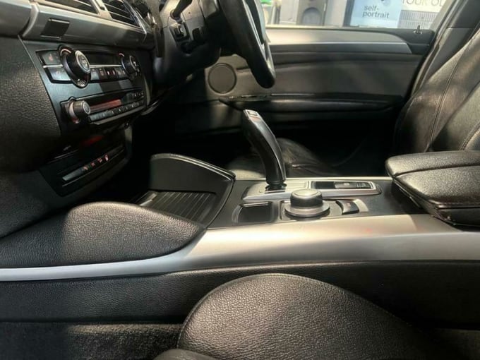 2025 BMW X6