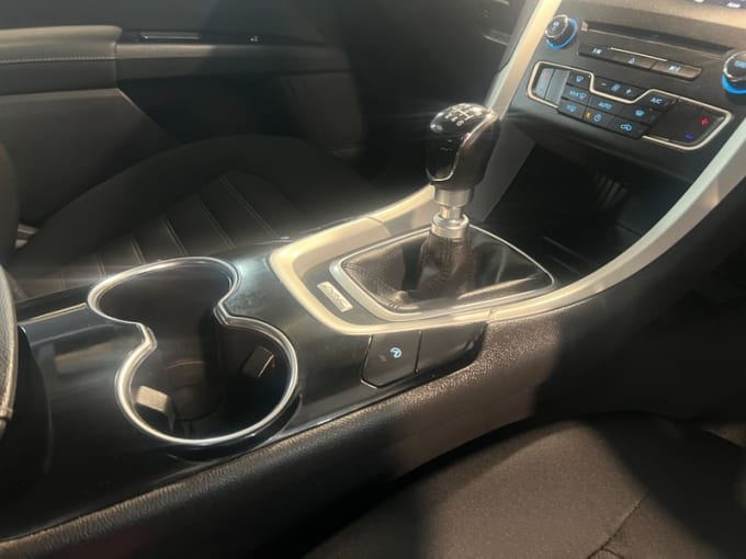 2025 Ford Mondeo