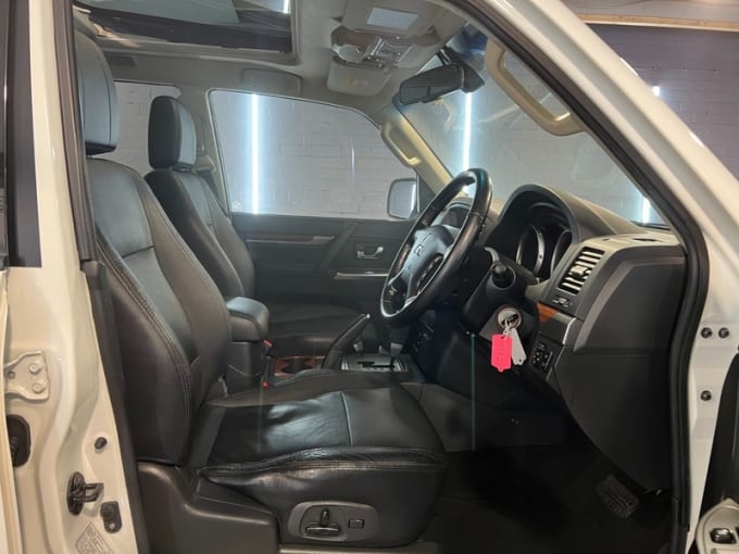 2025 Mitsubishi Shogun