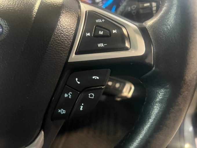 2025 Ford Mondeo