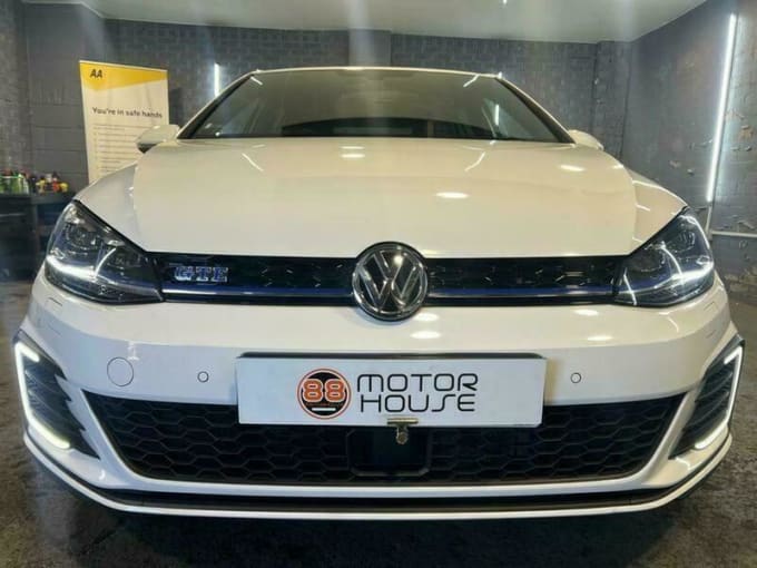 2025 Volkswagen Golf