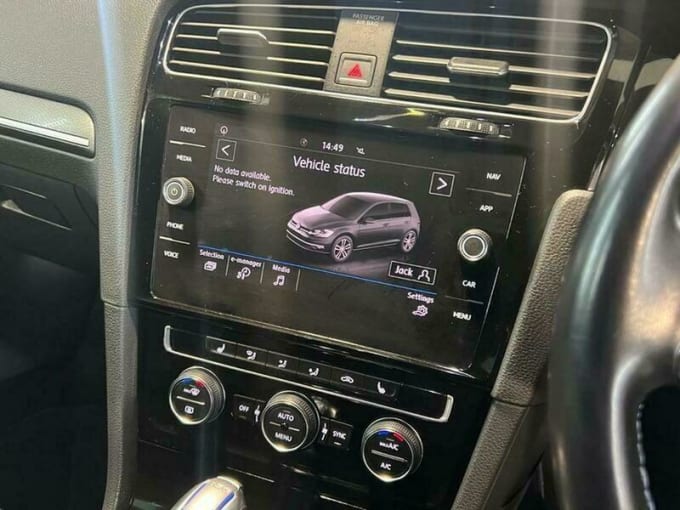 2025 Volkswagen Golf