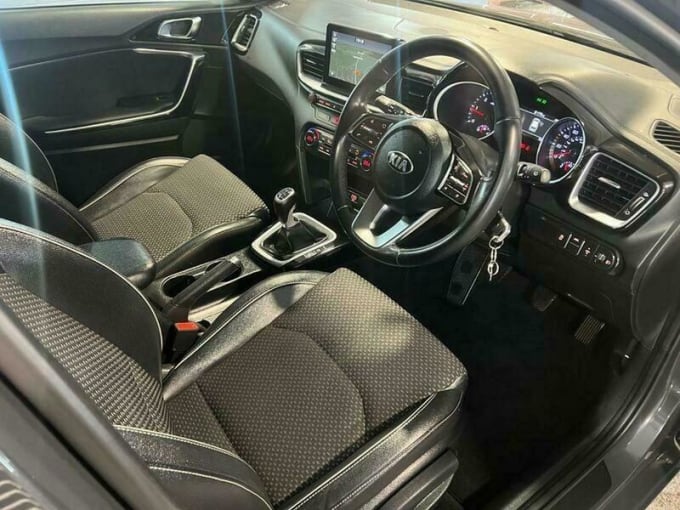 2025 Kia Ceed