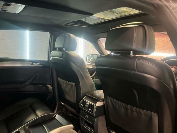 2025 BMW X6