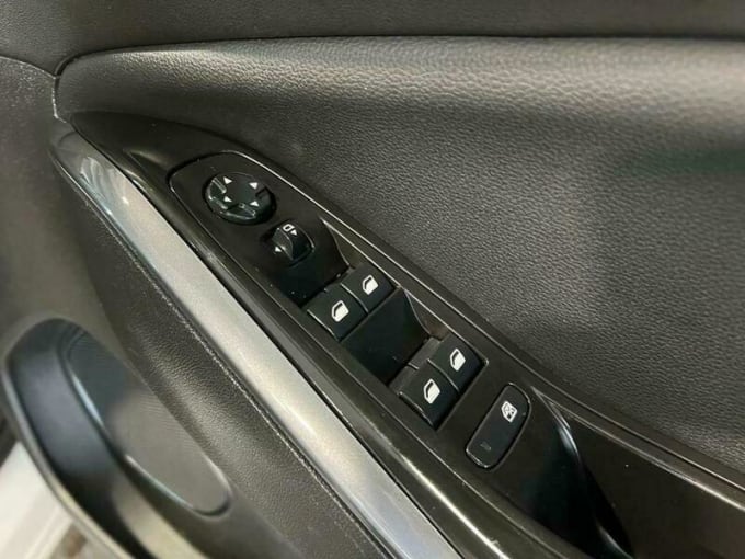 2025 Vauxhall Grandland X