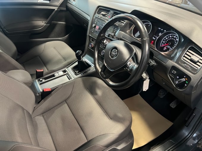 2017 Volkswagen Golf