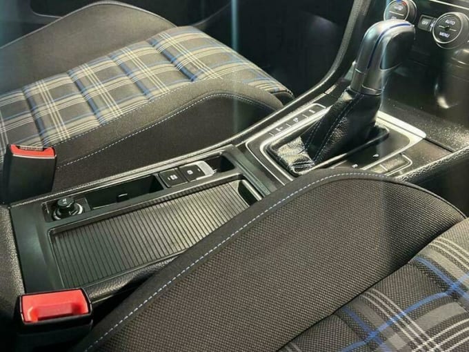 2025 Volkswagen Golf