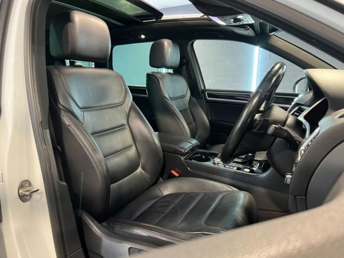 2025 Volkswagen Touareg