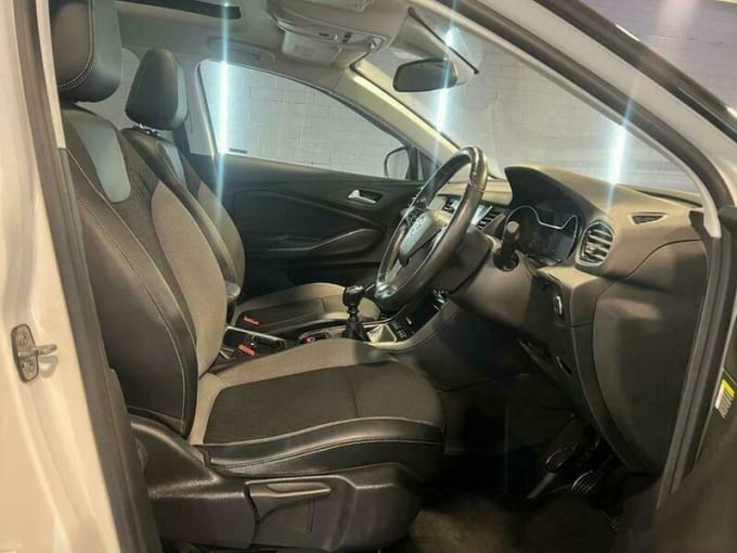 2025 Vauxhall Grandland X