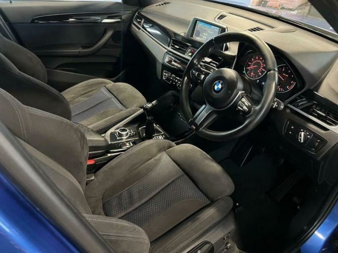 2025 BMW X1
