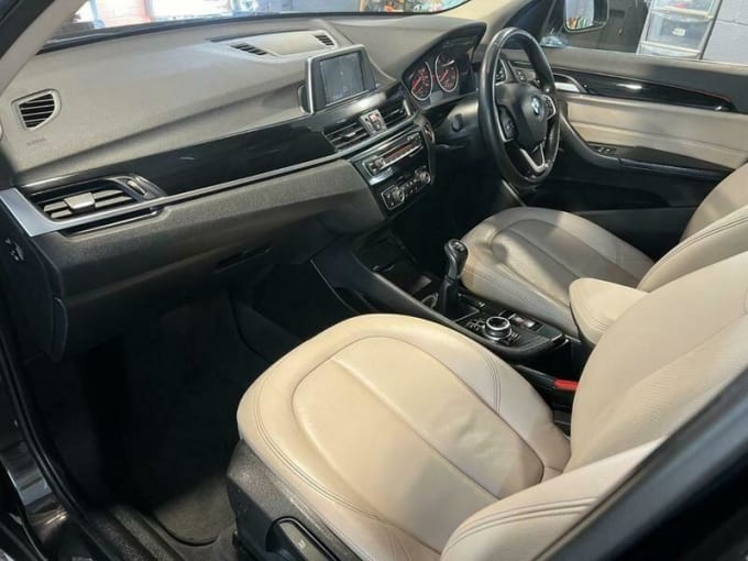 2025 BMW X1